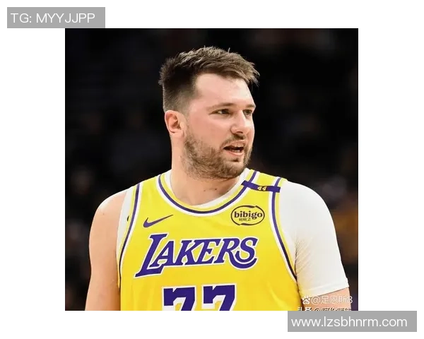 湖人对阵独行侠精彩回放11月2日比赛全程回顾与分析